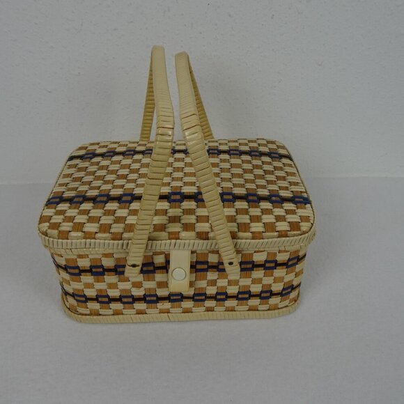 Vintage Wicker Woven Sewing Box Basket Beige Tan Ratan Lined - Picture 2 of 11